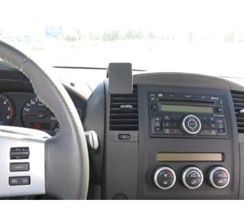 Proclip Nissan Navara/King Cab 11-15 Center mount