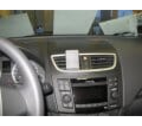 Proclip Suzuki Swift 11-17 Center mount