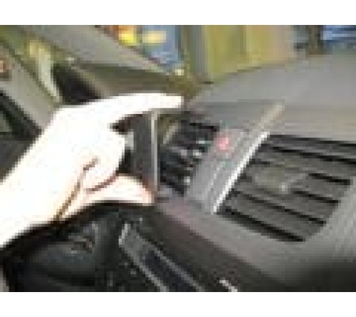 Proclip Suzuki SX4 11-15 Center mount