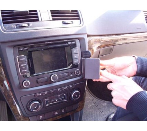 Proclip Skoda Yeti 10-17 Angled mount (only Amundsen stereo)