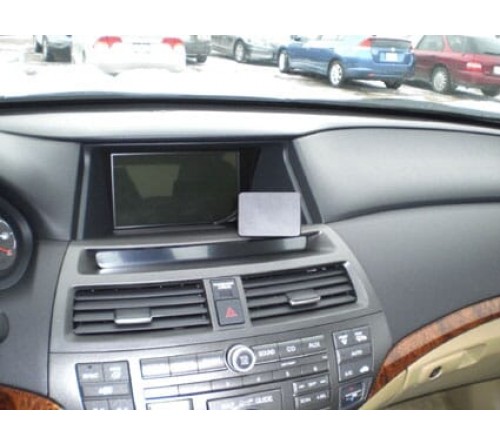 Proclip Honda Accord Coupé 08-12 Center mount(only OEM NAV)