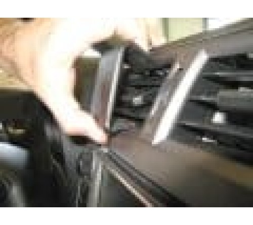 Proclip Toy.Verso S 11-16/ Subaru Trezia 11-14 Angled mount