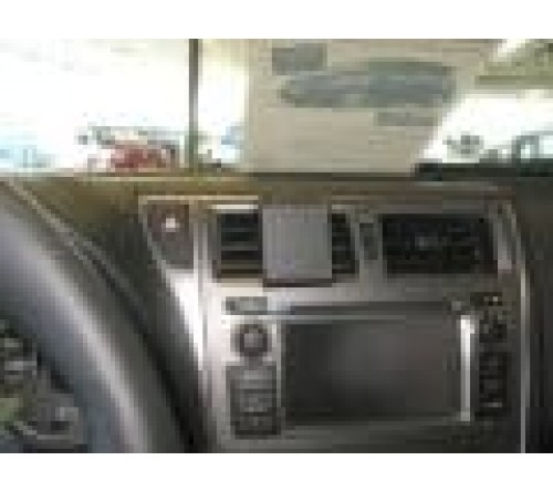 Proclip Toy.Verso S 11-16/ Subaru Trezia 11-14 Angled mount