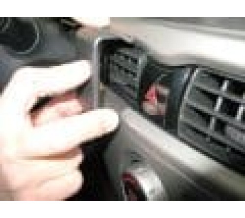 Proclip Peugeot iOn/Citroen C-Zero 10-17 Center mount