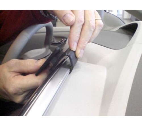 ProClip Nissan Leaf 11-17 Center mount