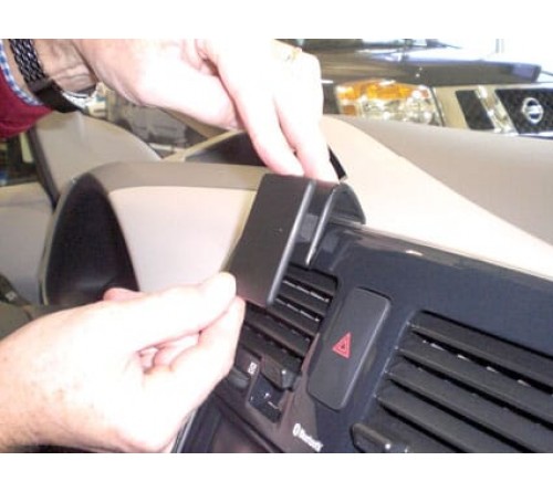 ProClip Nissan Leaf 11-17 Center mount