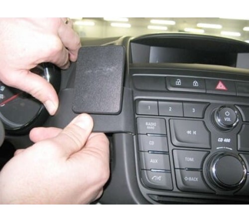 Proclip Opel Zafira C 12-16 Center mount