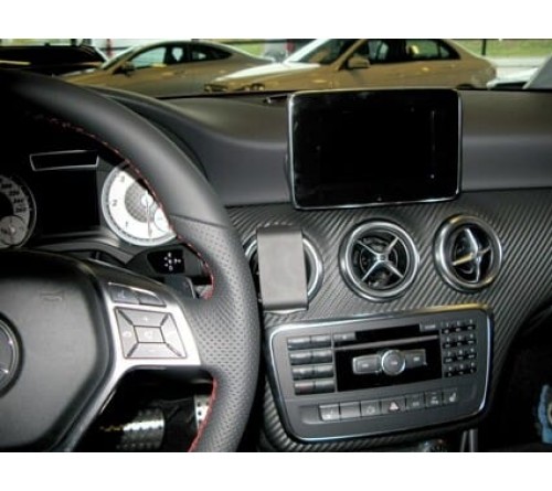 Proclip Mercedes Benz A-/CLA-Class 13-18 Center mount