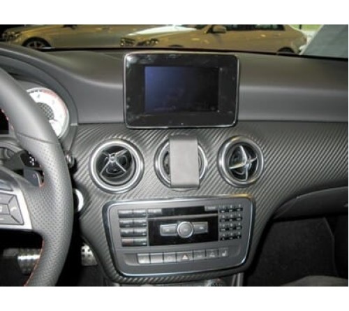 Proclip Mercedes Benz A-/CLA-Class 13-18 Center mount