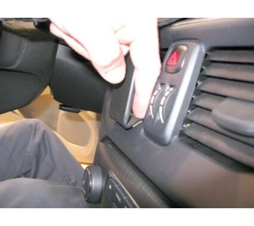Proclip Volvo V40 13-20 Center mount