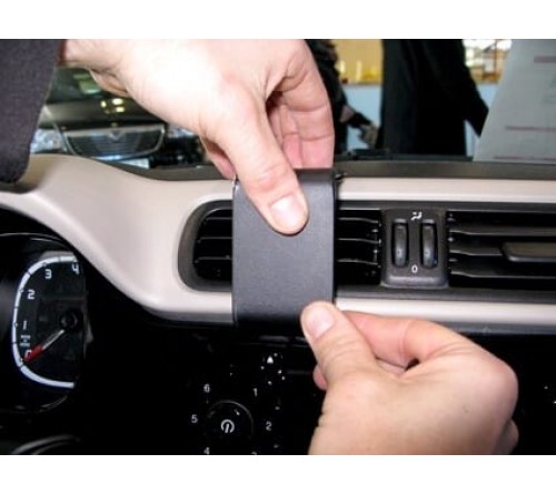 Proclip Fiat Panda 13-21 Center mount