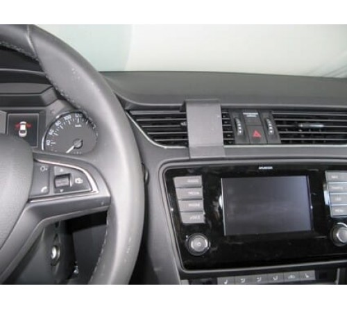 Proclip Skoda Octavia III 13-17 Center mount