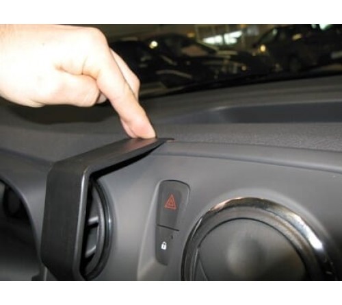 Proclip Dacia Logan/Sandero 13-21 Center mount
