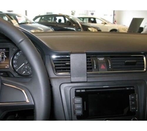 Proclip Skoda Rapid 13-15/Seat Toledo 13-18 Center mount