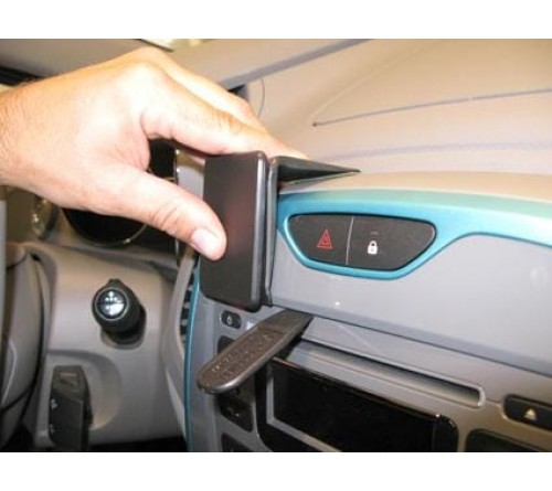 Proclip Renault Captur 14-17  Center mount