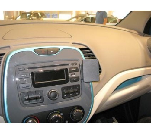 Proclip Renault Captur 14-17 NOT R-Link- Angled mount