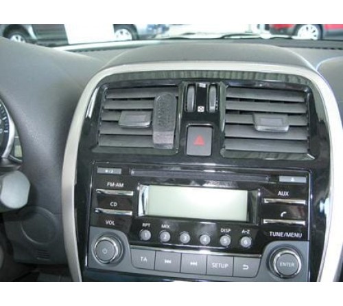 Proclip Nissan Micra 14-17 Center mount