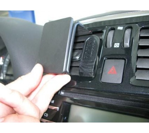 Proclip Nissan Micra 14-17 Center mount