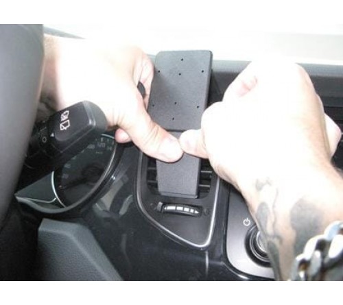 Proclip Kia Carens IV 14-20 Center mount