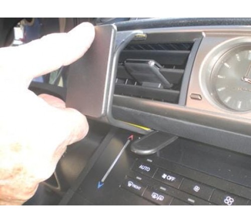 Proclip Lexus IS Series (IS 300h) 14-21 Center mount