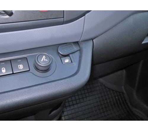 Proclip Citroen Berlingo 08-18 ONLY for Autom. Angled mount