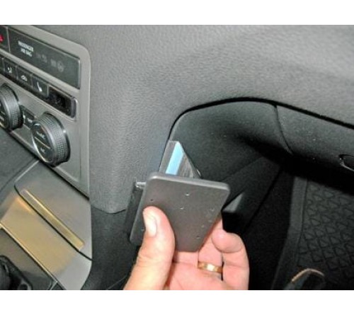 Proclip Volkswagen Golf Sportsvan 15-21 Angled mount