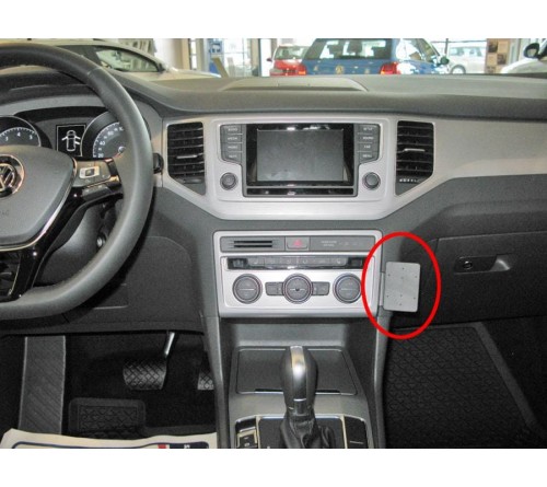 Proclip Volkswagen Golf Sportsvan 15-21 Angled mount