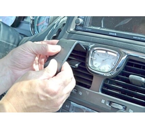 Proclip Lancia Grand Voyager / Voyager 12-16 Center mount