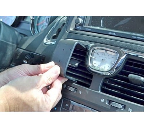 Proclip Lancia Grand Voyager / Voyager 12-16 Center mount