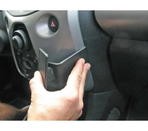 Proclip Peug.108/Cit.C1/Toy.AYGO 14-21 angled  NOT for ACC