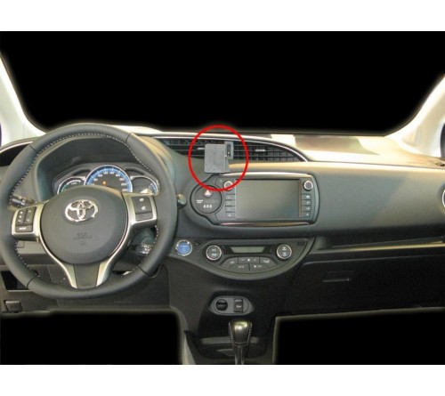 Proclip Toyota Yaris 15-20 Center mount