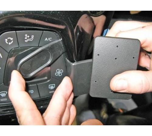 Proclip Peug.108/Cit.C1/Toy.AYGO 14-21 angled  WITH ACC