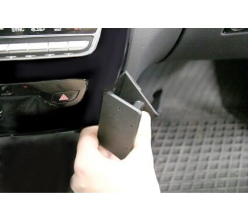 Proclip MB C-Class 14-21 Angled mount NOT wood ONLY manual