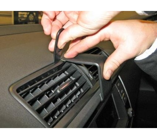 Proclip Skoda Fabia 15-21 Center mount