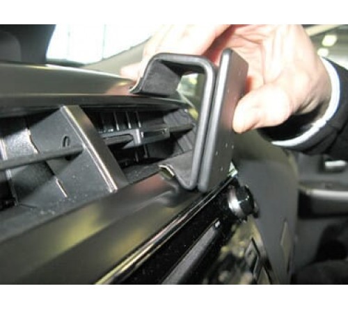 Proclip Toyota Prius + 15-20 Center mount
