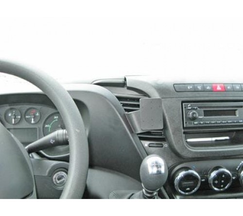 Proclip Iveco Daily 15- Center mount
