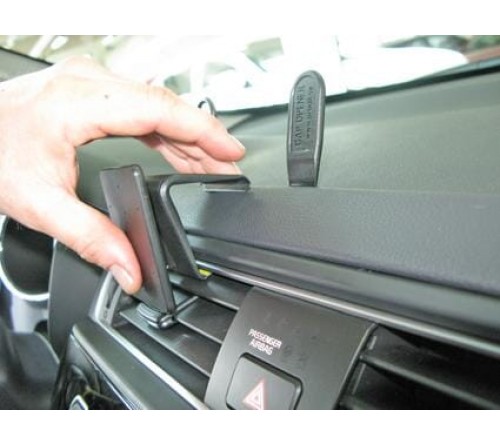 Proclip Kia Rio 15-17 Center mount