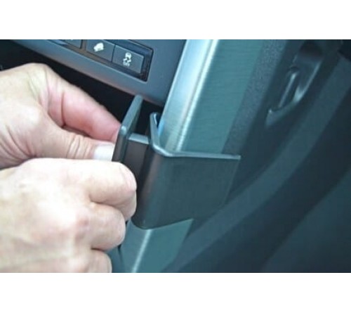 Proclip Land Rover Discovery Sport 15-19 Angled Mount