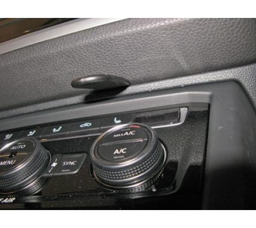 Proclip Volkswagen Touran 16-22 Angled mount