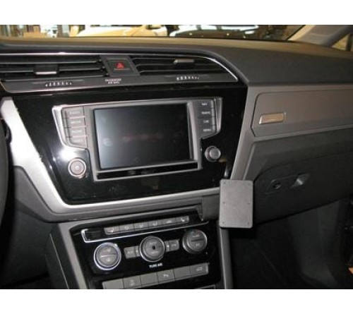 Proclip Volkswagen Touran 16-22 Angled mount