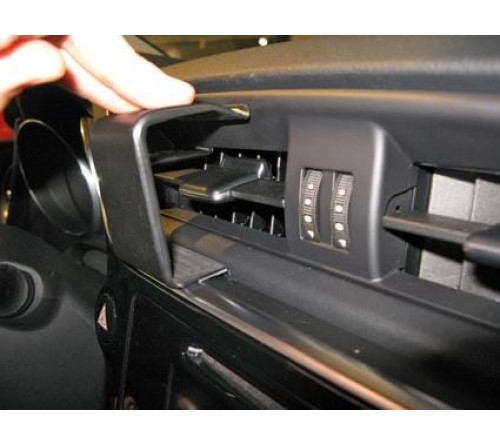 Proclip Toyota Auris 16-19 Center mount