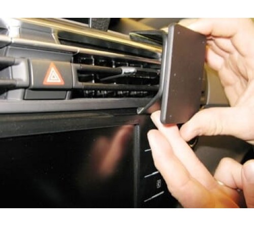 Proclip Citroën C4 Picasso13-18 SpaceTourer 19-23 Angled