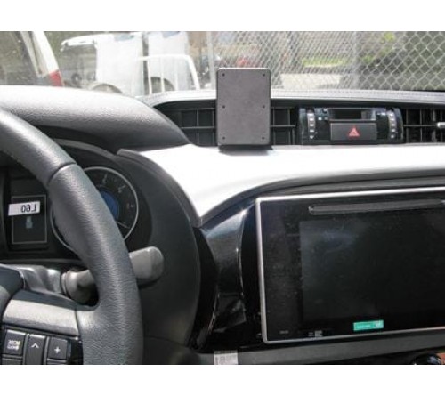 Proclip Toyota HiLux 2016- Center mount