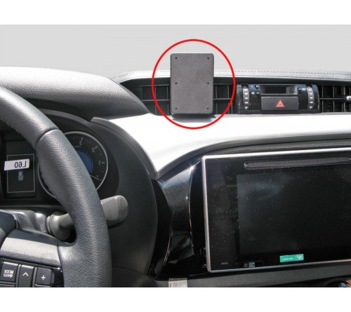 Proclip Toyota HiLux 2016- Center mount