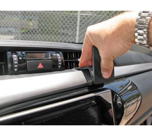 Proclip Toyota HiLux 2016- Angled mount