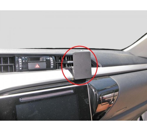 Proclip Toyota HiLux 2016- Angled mount