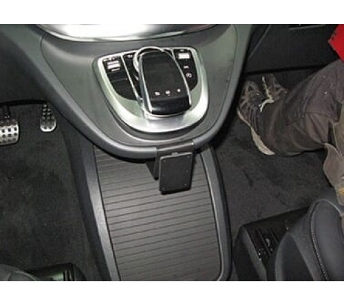 Proclip Mercedes Benz V-Class 2016- center mount  low