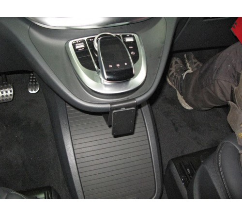 Proclip Mercedes Benz V-Class 2016- center mount  low