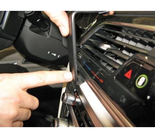 Proclip BMW 7-series G11/G12 16-22 Center mount