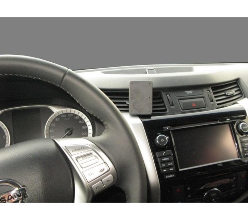 Proclip Nissan Navara 16-23 Center mount